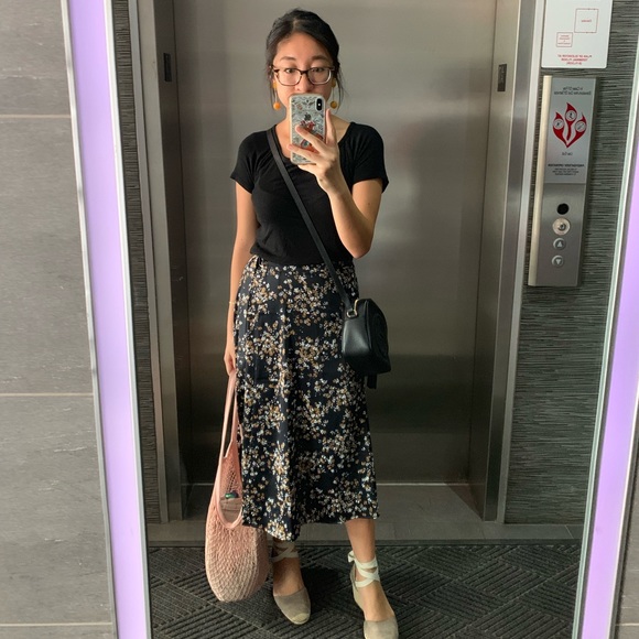 Meet Your Posher, Jess! - Picture 8 of 8